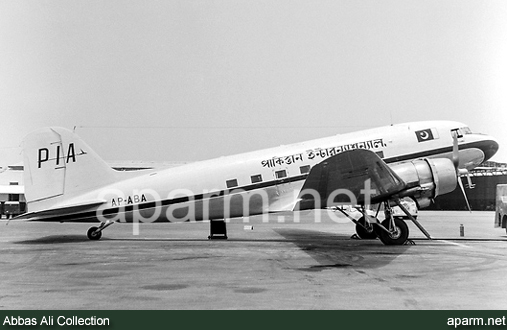Douglas C-47-DL Skytrain