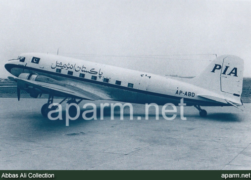 Douglas C-47-DL Skytrain
