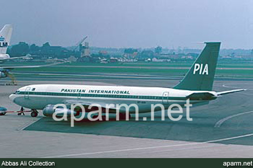 Boeing 720-047B