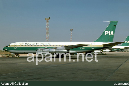 Boeing 720-047B