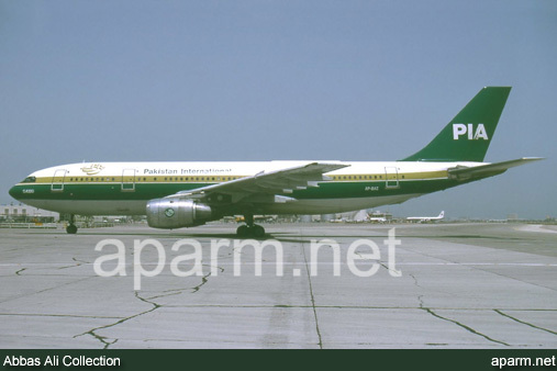 PIA Airbus A300B4-203