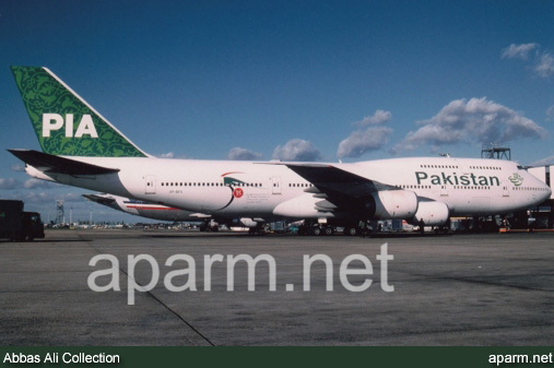 Boeing 747-367